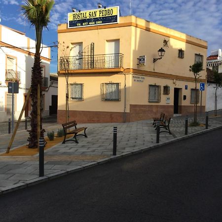 Hostal San Pedro Sanlúcar la Mayor Exterior foto